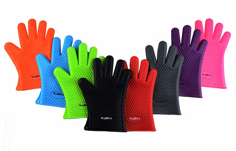 The Heat-Resistant Silicone Gloves